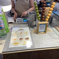 Waffleful วาฟเฟิลเสียบไม้เจ้าแรกในไทย ซีคอนศรีนครินทร์