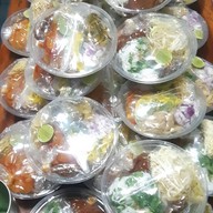 ร้าน ในซอย ข้าวซอยไก่ ขนมจีนน้ำเงี้ยว