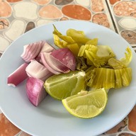 ร้านข้าวซอยคุณยาย