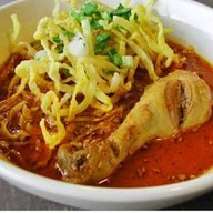ร้าน ในซอย ข้าวซอยไก่ ขนมจีนน้ำเงี้ยว