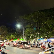 ถนนคนเดินหลังมอ มช.