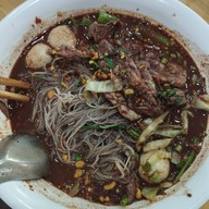 เมนูของร้าน โตโภชนา (ก๋วยเตี๋ยวรสเด็ด) ชัยนาท