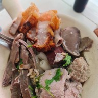 เมนูของร้าน ต้องมนต์มันไก่,Hainanese chicken สุโขทัย