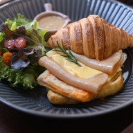 Hanuman Boutique Stay & Eatery