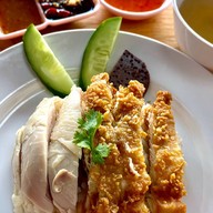 เมนูของร้าน จงเจริญ ข้าวมันไก่ สาขาแม่เหียะ