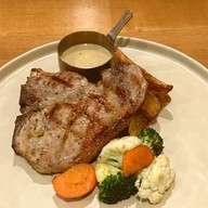 Albero Restaurants (ร้านอาหาร อัลเบโร่)