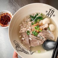 เมนูของร้าน Godum Noodles จริงใจ มาร์เก็ต
