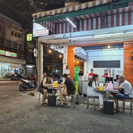 บรรยากาศ ไซย้ง  ตลาดพลู