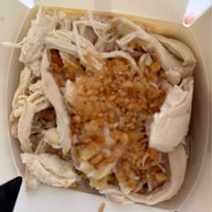 หมี่ไก่ฉีกหนูดำ