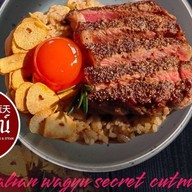 ฟ้าโรจน์ Beef Noodles & Steak Pattaya พัทยา