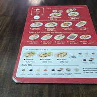 เมนู หอมฉุยข้าวมันไก่สิงคโปร์ เสนานิคม1