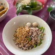 เมนูของร้าน ก๋วยเตี๋ยวเรือรสเด็ด