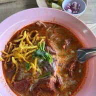 เมนูของร้าน ข้าวซอยแม่มณี 2