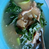 กนกซุปเปอร์ราดหน้า .