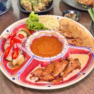 ผัดไทยเสวย สุคนธสวัสดิ์ ซอย 8