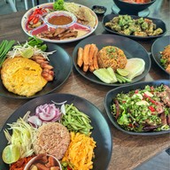 ผัดไทยเสวย สุคนธสวัสดิ์ ซอย 8