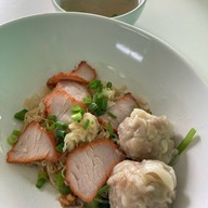 ซู่เฮี้ยงบะหมี่เกี๊ยวโต ปั๊มบางจาก