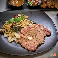 เมนูของร้าน The Old Town Ayutthya Old Town Beef