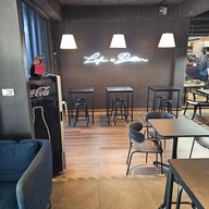 บรรยากาศ Life is Bitter, way more than coffee