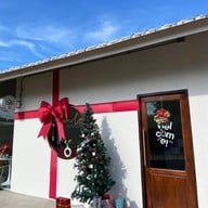 บ้านปลูกรัก cafe&restaurants บ้านปลูกรัก อำนาจเจริญ