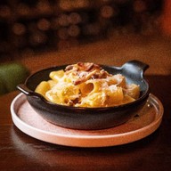 Ombra Modern Tavern Ombra Modern Tavern