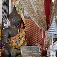 วัดพระแท่นศิลาอาสน์