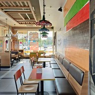 Burger King ปตท. พรานนก  (ขาเข้า) ไดรฟ์ทรู