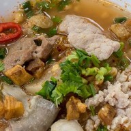 ก๋วยเตี๋ยวเจ๊จู น้ำใส ต้มยำ