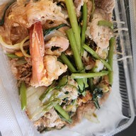 ผัดไทยรสเด็ด&สุกี้รสแซ่บ ม.พฤกษาดี คลองสาม – อร่อยหน้าหมู่บ้าน