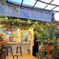 I-Aof Mokapot กาแฟสด ชา ผลไม้ปั่น คลองรั้งสายใน หน้าตลาดรุ่งหิรัญ