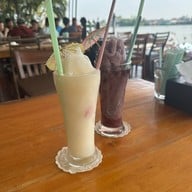 เมนูของร้าน บ้านดอกจันทน์ริมน้ำ