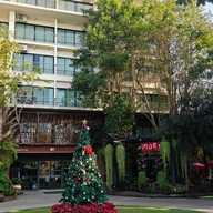 Muguet de Cafe’&Art Space