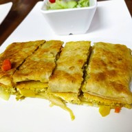 ฟารีดา ชาโรตี สาขา 2 -