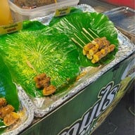 ร้านไส้ย่างซามูไร ตลาดสตาร์ไนท์บาร์ซ่า ซอย6