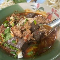 น้ำเงี้ยว ป้าสุข