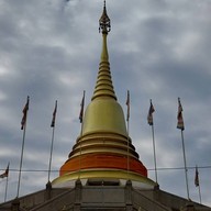 วัดจากแดง