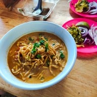 เมนูของร้าน ข้าวซอย ลุงประกิจกาดก้อม