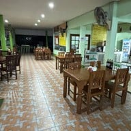 ข้าวขาหมู กระทุ่มราย