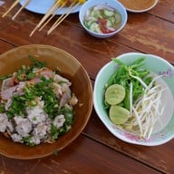 บะหมี่ชากังราว สาขาต้นโพธิ์