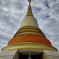 วัดจากแดง