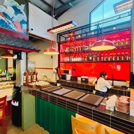 บรรยากาศ RED Party Box บางนา กม.8