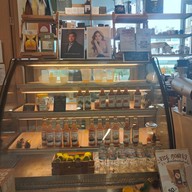 หน้าร้าน Sweetless Cafe - Matcha & Coffee Empire Tower