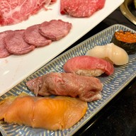 Wagyu Kurabu Premium Yakiniku