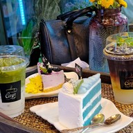 Carp cafe sriracha