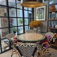 บรรยากาศ กาลเวลา ฟาร์ม คาเฟ่ สาขาตลาดท่าม่วง