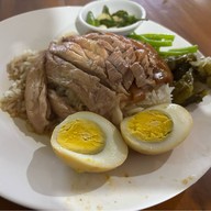 ข้าวขาหมู กระทุ่มราย