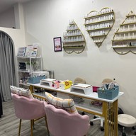 Glossify Nails and Lash Bangkok
