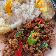 ร้านข้าวบ้านไร่นายรุ่ง