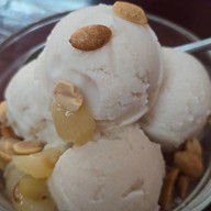 พรชัยไอติมกะทิสด