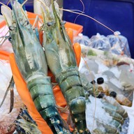 กุ้งเผา สะใภ้ริมน้ำ ตลาดกลางอยุธยา